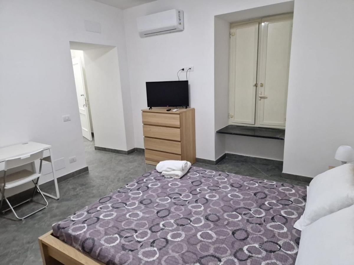 Suite Home Неаполь Экстерьер фото
