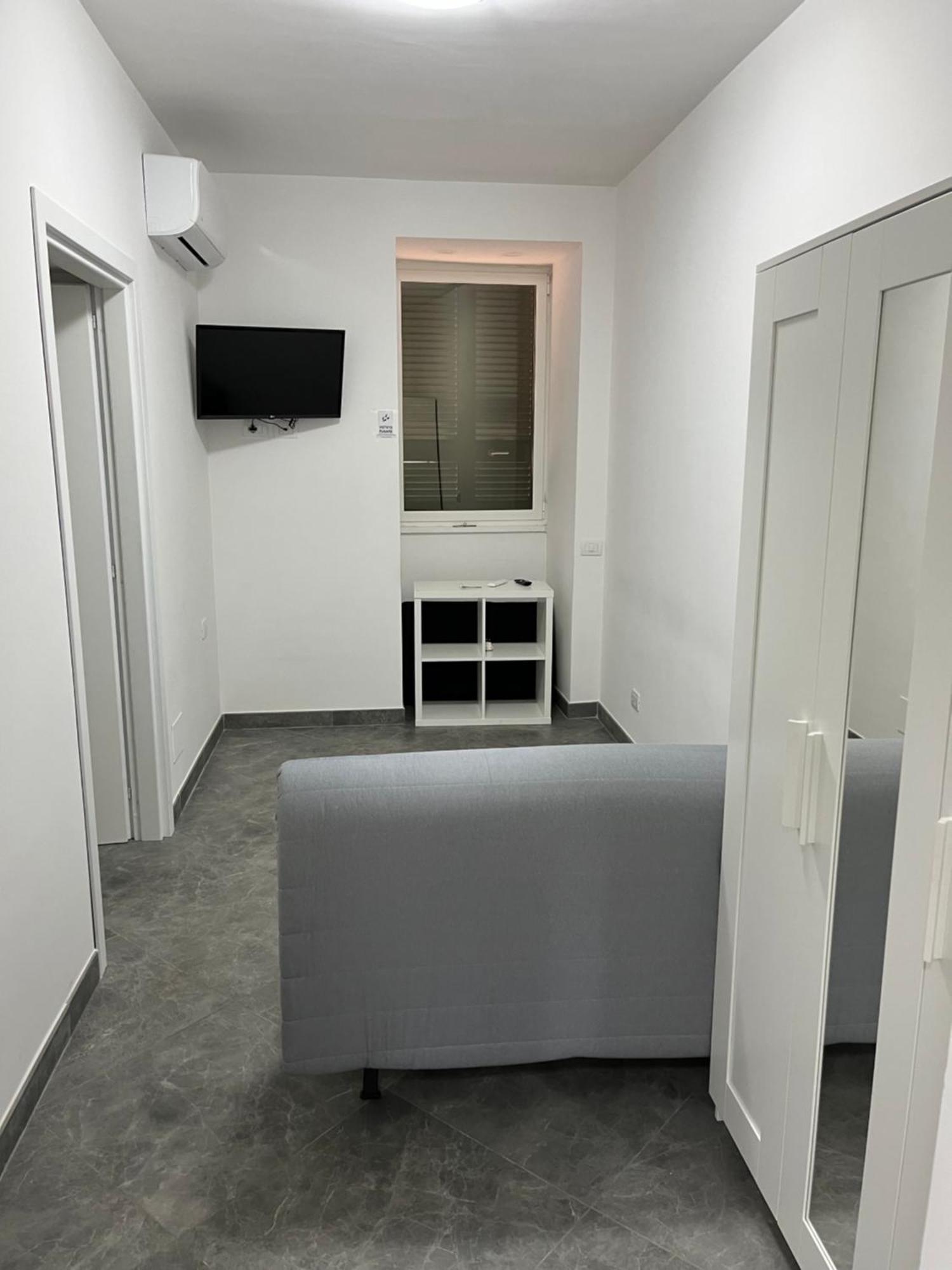Suite Home Неаполь Экстерьер фото