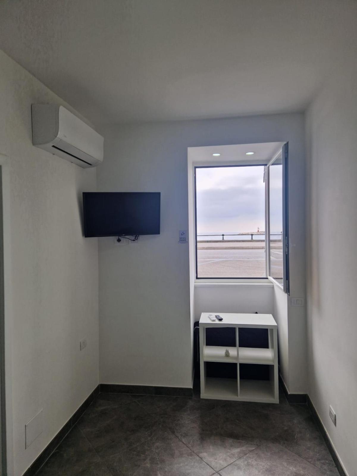 Suite Home Неаполь Экстерьер фото